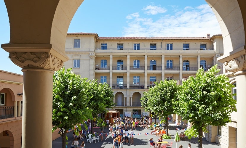 CIA ​Lycée Carnot Biltur Educational Travel Agency