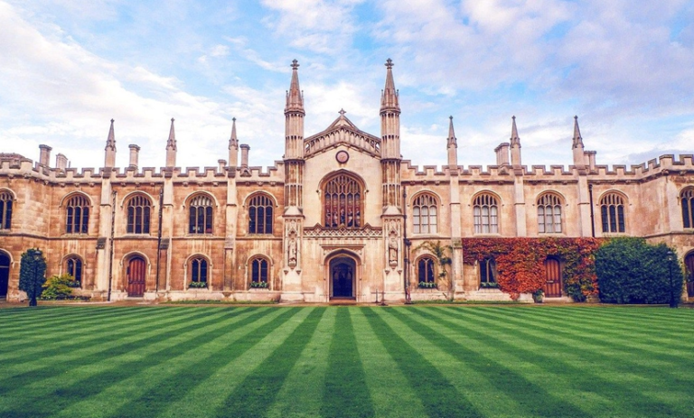 Atlas Summer Courses · Cambridge